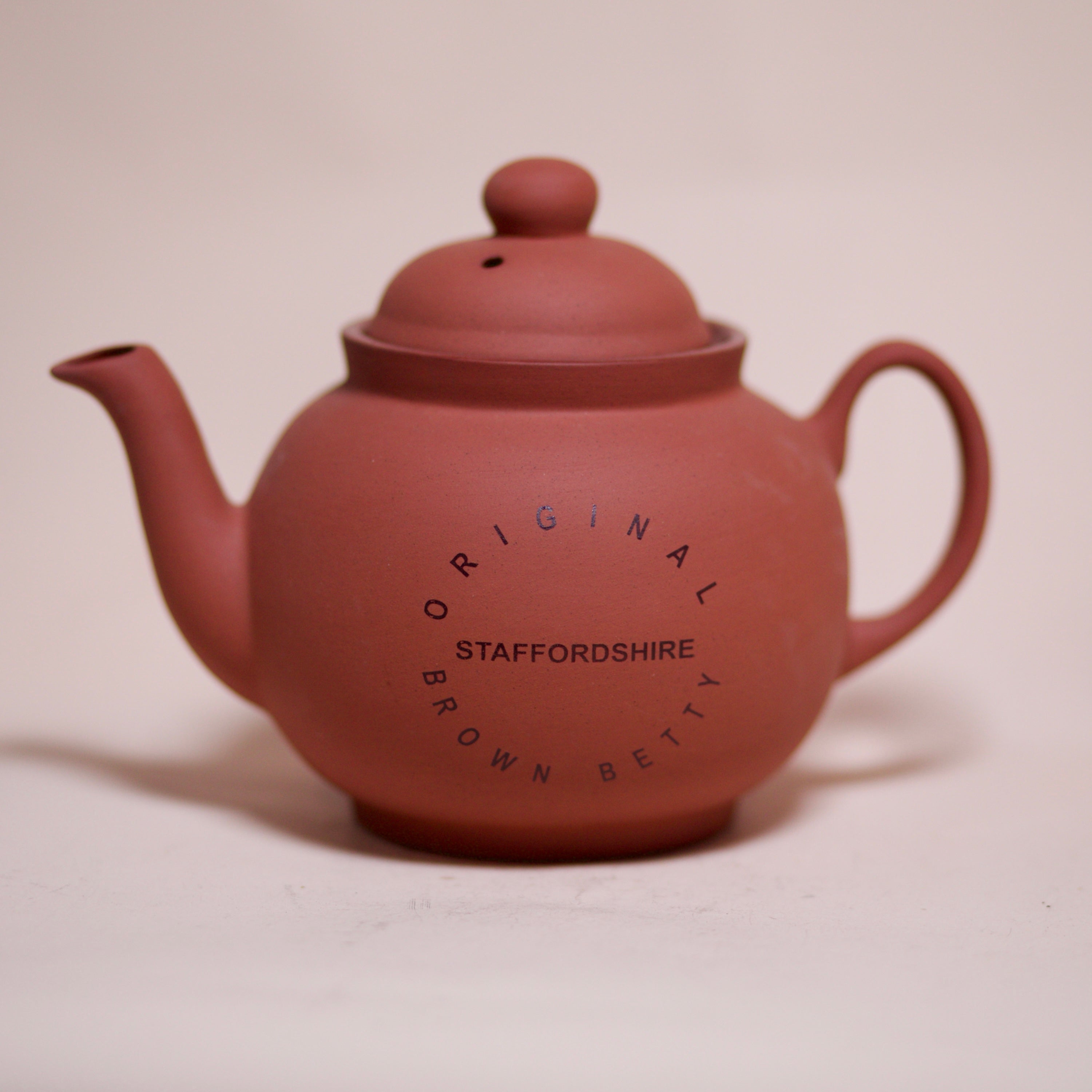 Brown Betty 6-Cup Teapots